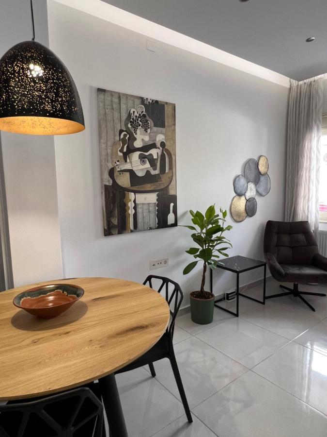 Apartment Modern Close To Airport With Gym And Bbq