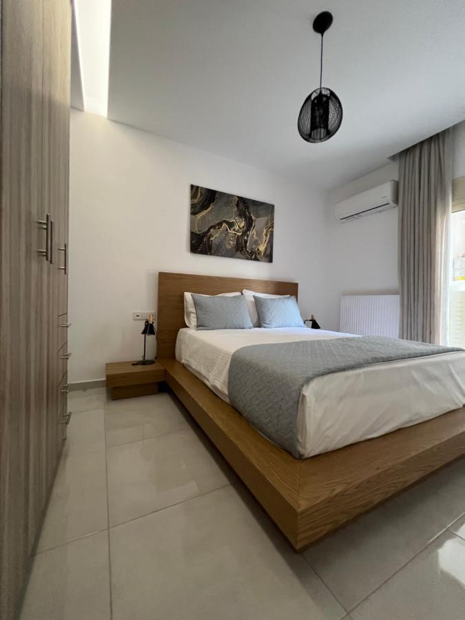 Apartment Modern Close To Airport With Gym And Bbq Iraklio